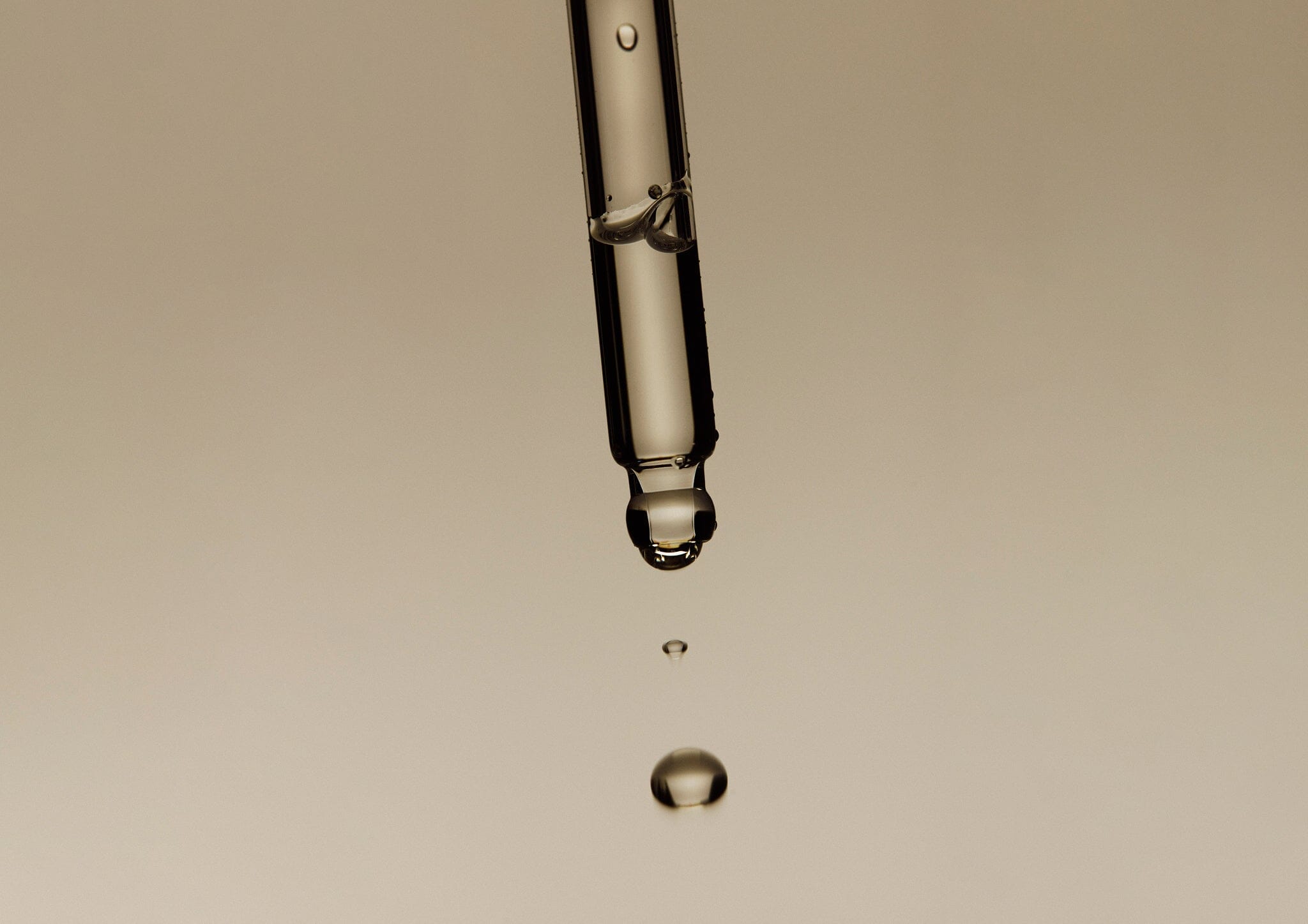 7 MOST COMMON SKINCARE MYTHS